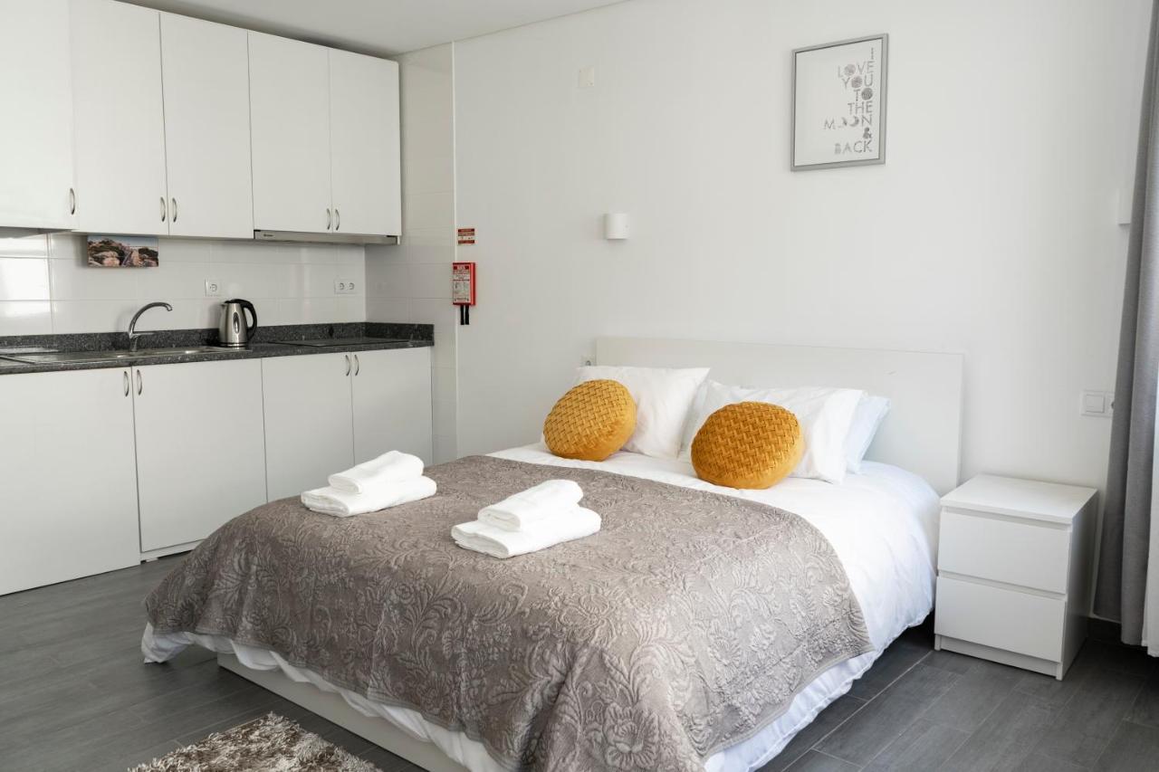 Appartamento Almada Downtown 301 OOporto Esterno foto